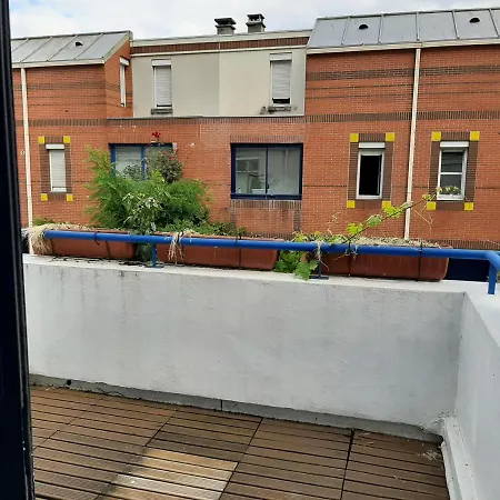 Pratique Et Calme Dans Centre De Evry Apartment Courcouronnes Exterior photo