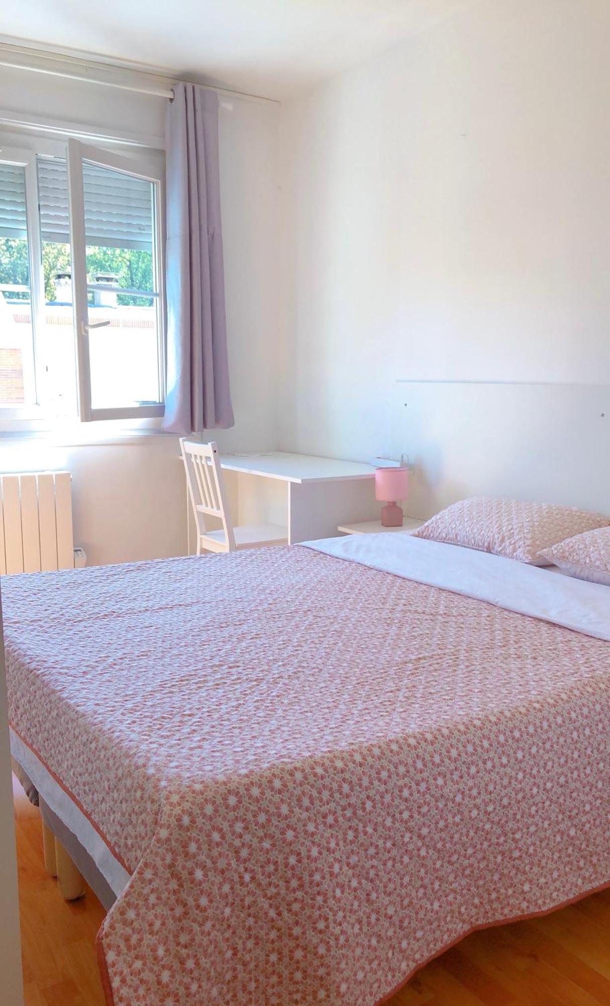 Pratique Et Calme Dans Centre De Evry Séjour chez l'habitant *